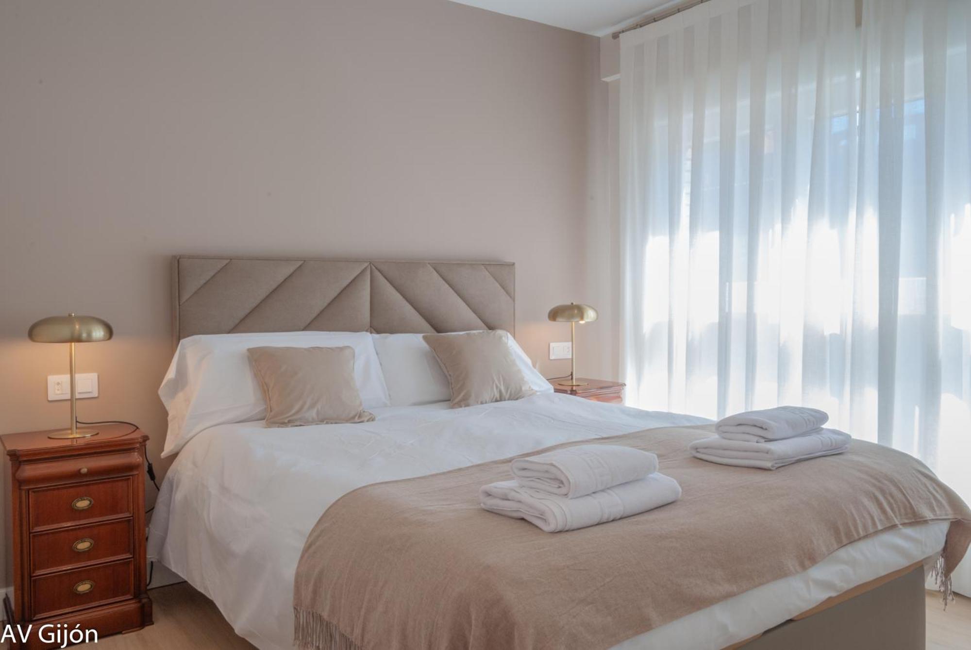 Ferienwohnung Av Costa One Gijón Exterior foto
